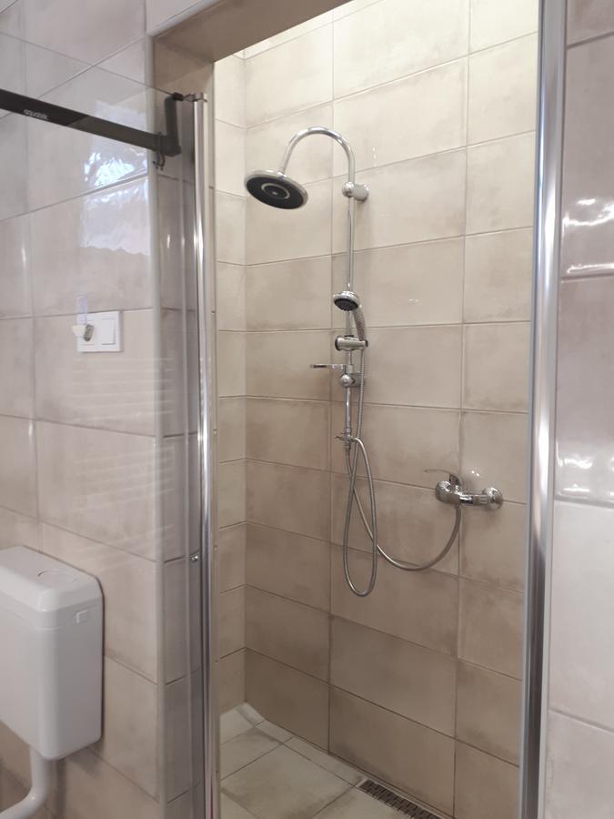 Kertvarosi Apartman II Тисауйварош Екстериор снимка